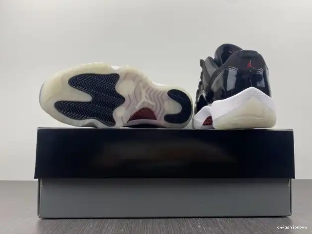 Low Air 72-10 Jordan Retro AV2187-001 11 0514
